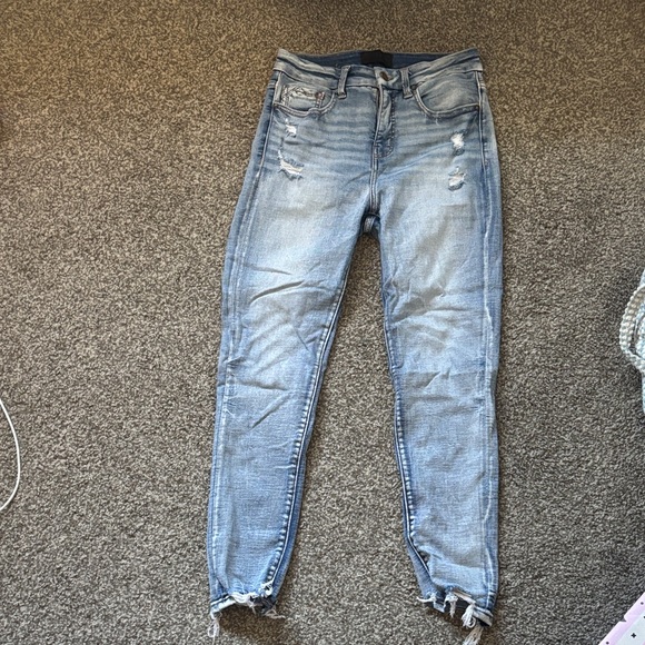 Stylish Buckle Black Light Blue Distressed Women Jeans - Picture 1 of 3